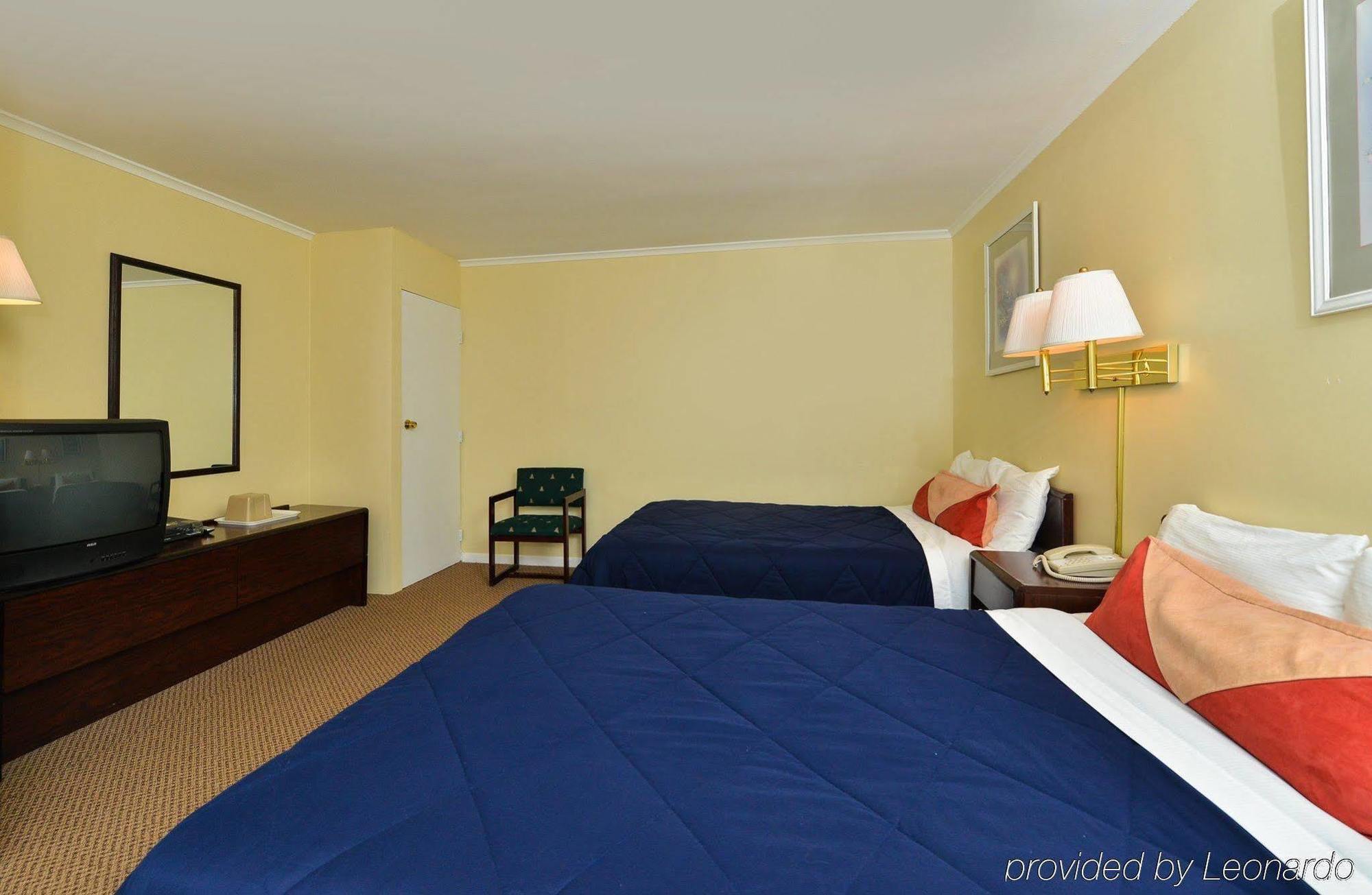 Americas Best Value Inn Бриджуотер Экстерьер фото